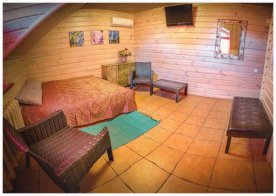 Hotel Bannyi Dvir Uzyn 외부 사진