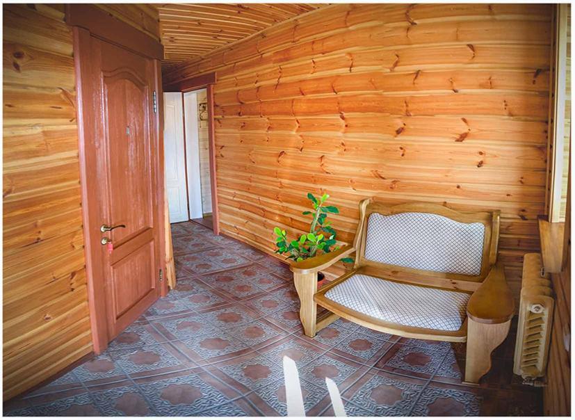 Hotel Bannyi Dvir Uzyn 외부 사진